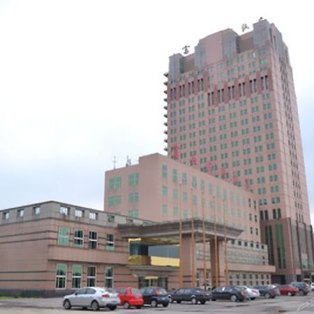 Fuhong International Hotel Liaoyang Экстерьер фото
