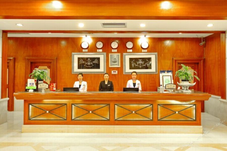 Fuhong International Hotel Liaoyang Экстерьер фото